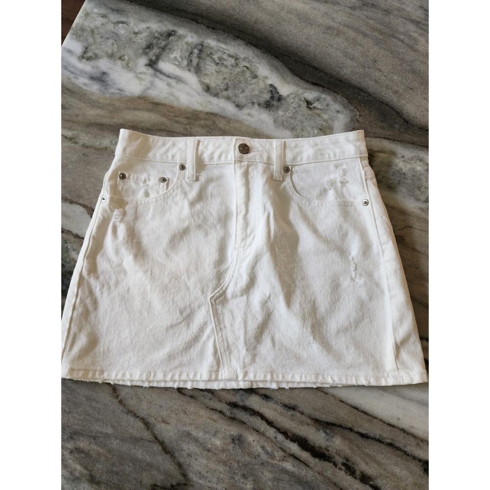 DAZE Boutique White Distressed Denim Mini Skirt Size 25 Raw Hem